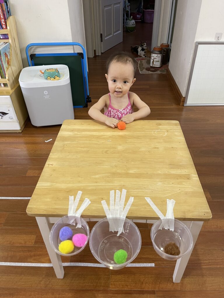 Lăn Bóng Về Đích: Phát Triển Kỹ Năng Vận Động Cho Trẻ Mầm Non 1 z2780976822364 af30b60a03e1c608e2f9bedcb43a4fa4