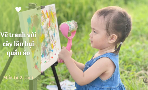 Vẽ tranh với cây lăn bụi quần áo